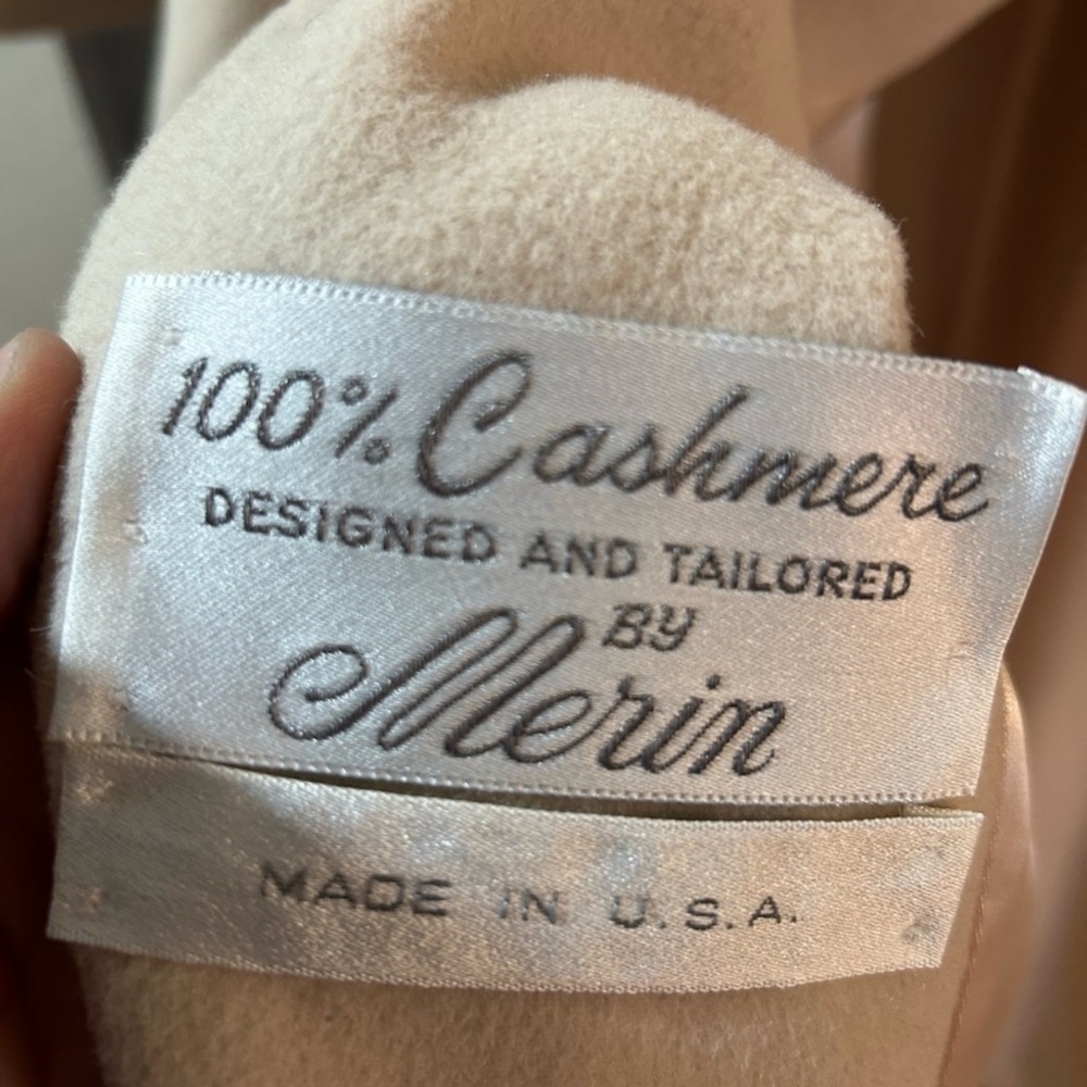 RARE 100 % cashmere jacket - Picture 3 of 3